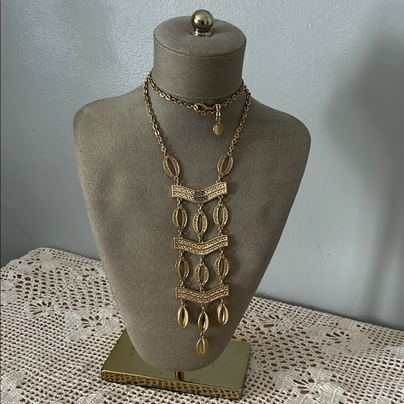 STELLA & DOT Gold bib Statement Necklace - Picture 3 of 7